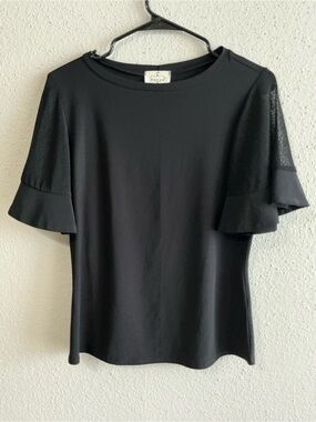 Ember Black Short Sleeve Ruffle Top Size M